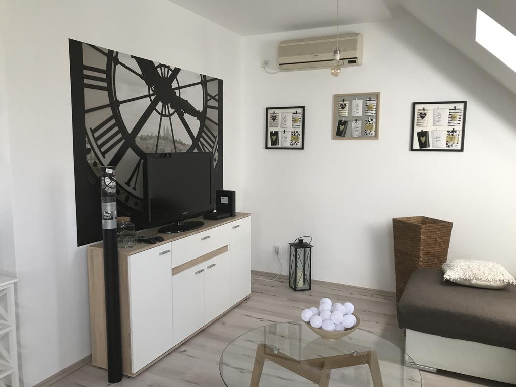 Arany Apartman Segedyn Zewnętrze zdjęcie