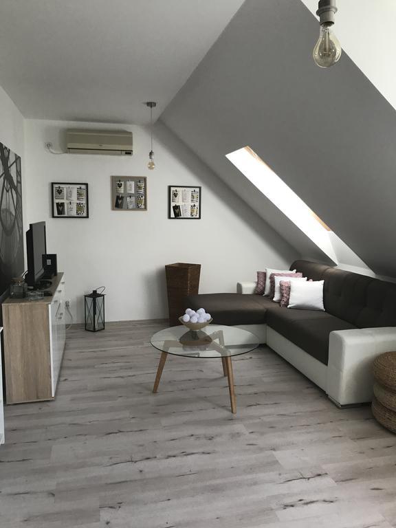 Arany Apartman Segedyn Zewnętrze zdjęcie