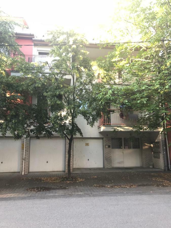 Arany Apartman Segedyn Zewnętrze zdjęcie